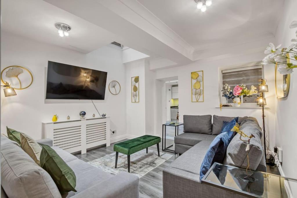 Luxury Oasis Apartment Лондон Екстериор снимка